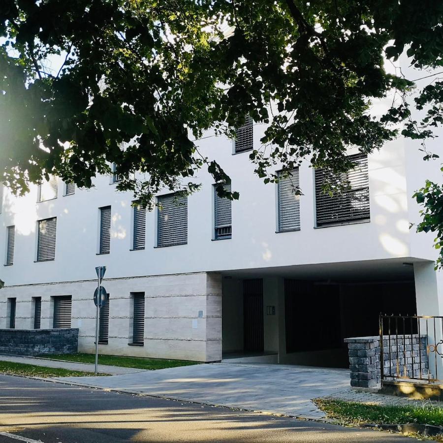 Atrium Apartman Heviz Mit Panoramaterrasse Und Tiefgarage Exterior foto