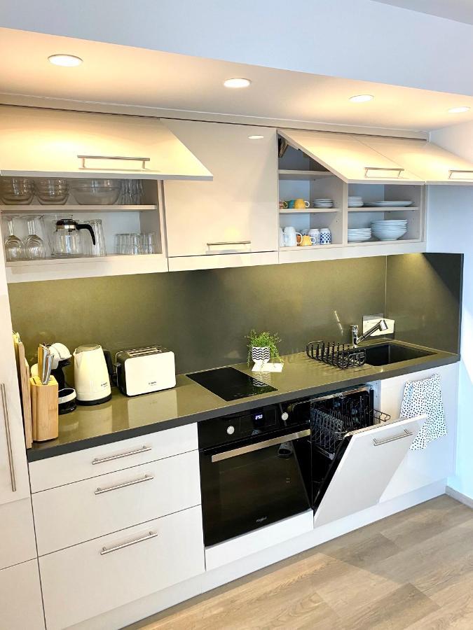 Atrium Apartman Heviz Mit Panoramaterrasse Und Tiefgarage Exterior foto